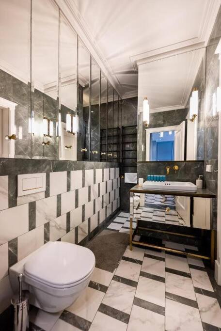 Luxury Garden Apartment Varsovia Exterior foto