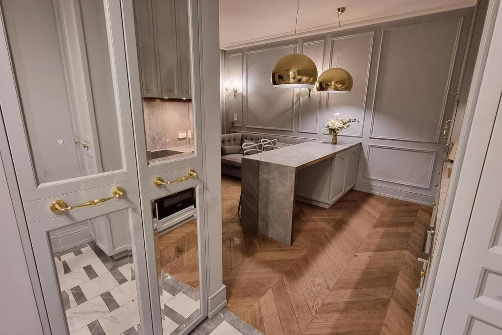 Luxury Garden Apartment Varsovia Exterior foto